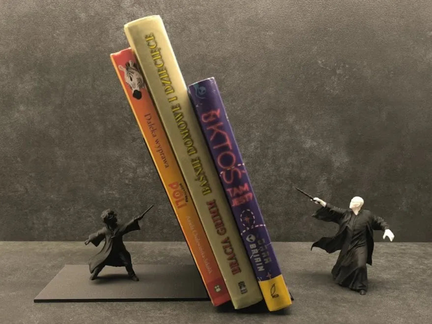 Harry Potter vs. Voldemort Final Duel Bookend Set